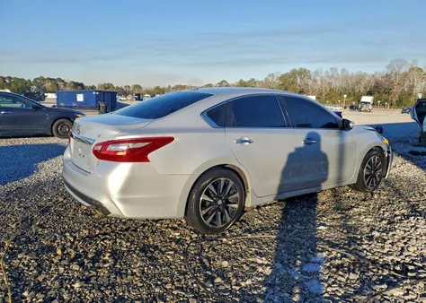 2018 Nissan Altima 2.5 z USA, uszkodzony, nr VIN 1N4AL3AP7JC140853